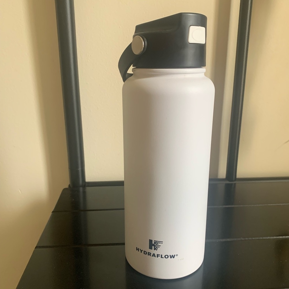 34 oz Hybrid Flipstraw Bottle